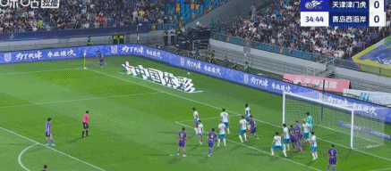 之后看一眼, 这个赛季杨, 顿赛后在个